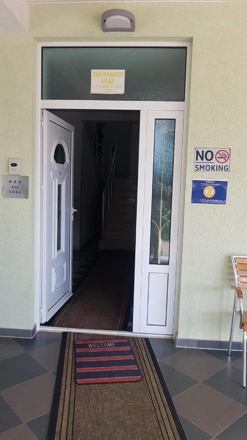 Guest House Vila Mimoza 乌尔齐尼 外观 照片