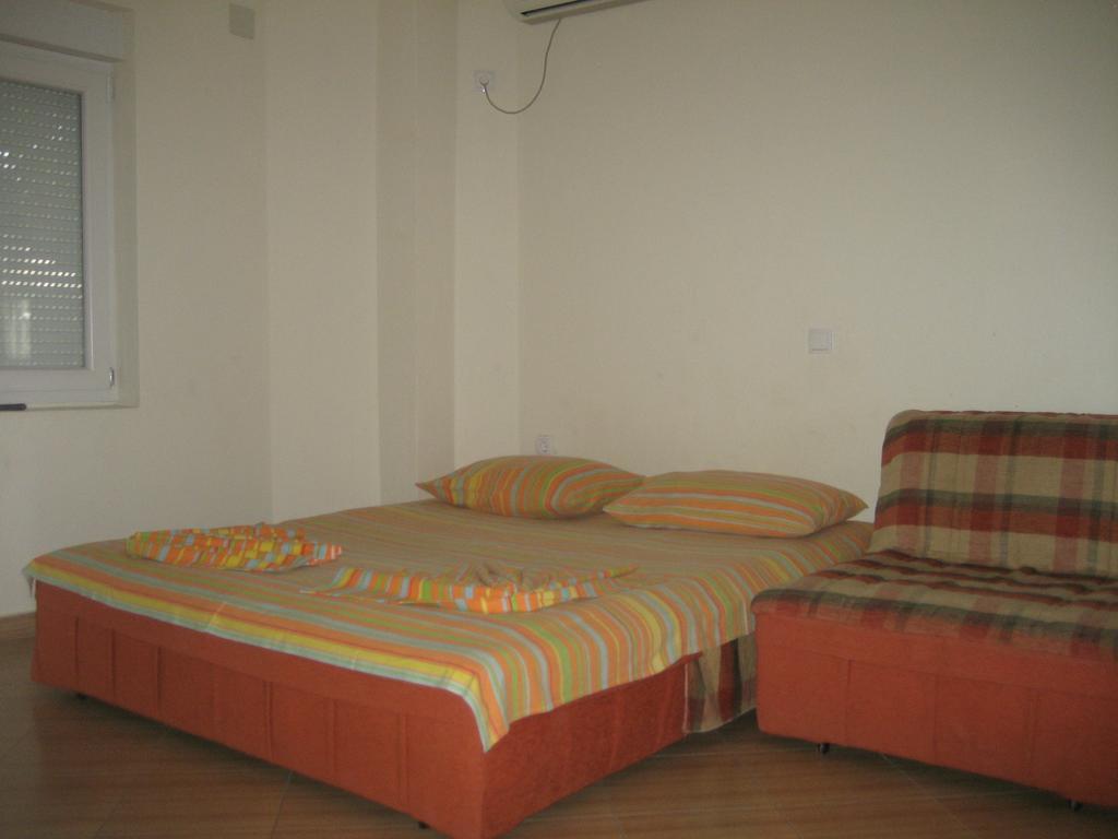 Guest House Vila Mimoza 乌尔齐尼 外观 照片