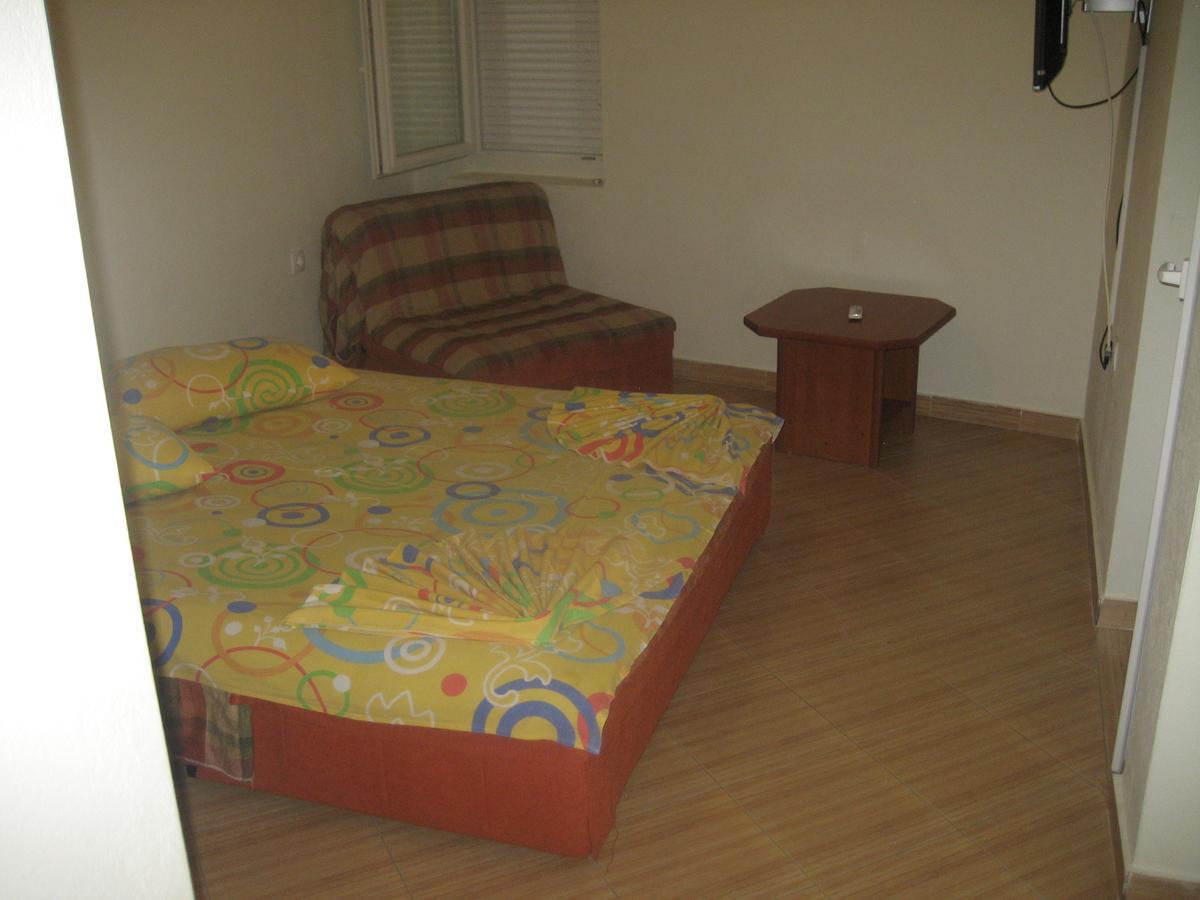 Guest House Vila Mimoza 乌尔齐尼 外观 照片