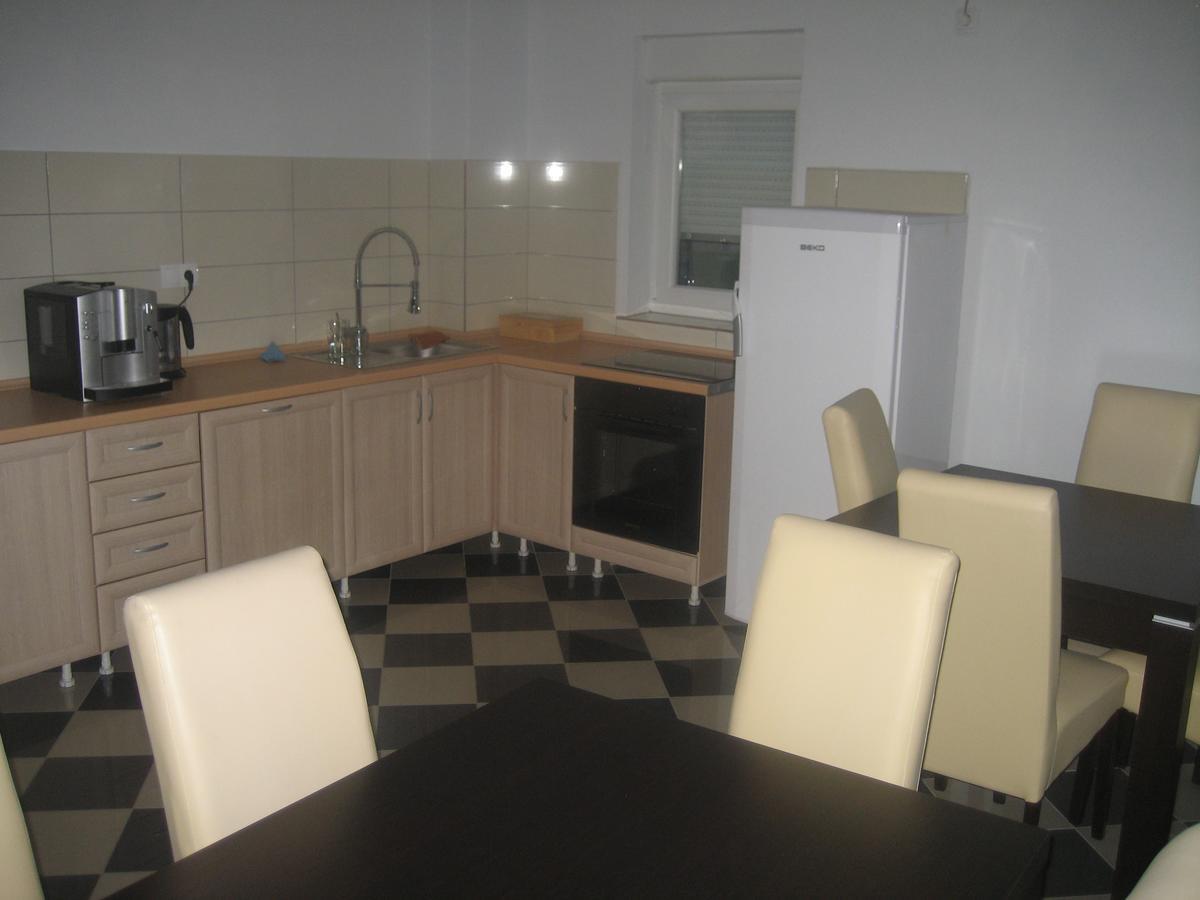 Guest House Vila Mimoza 乌尔齐尼 外观 照片