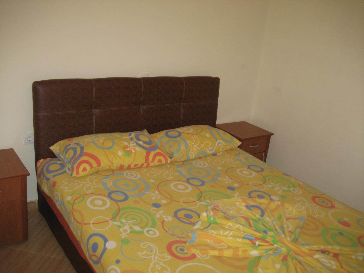 Guest House Vila Mimoza 乌尔齐尼 外观 照片